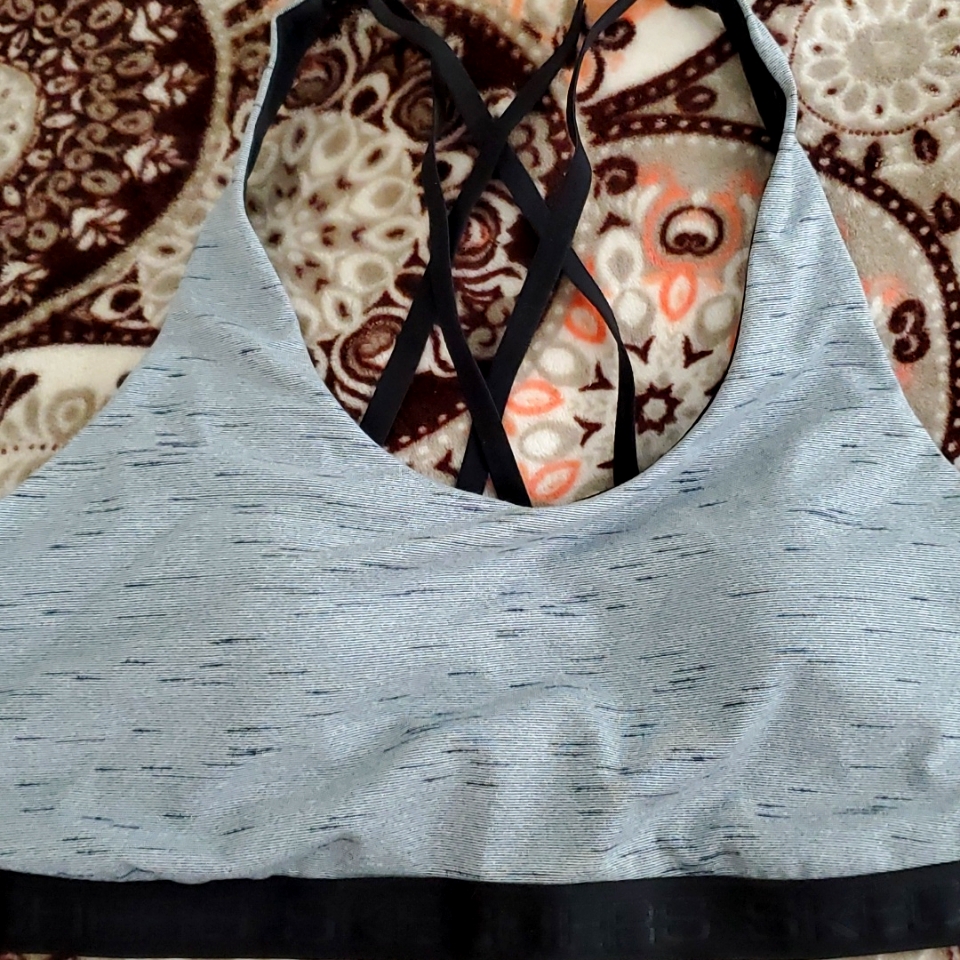 027 Skechers Sportsbra